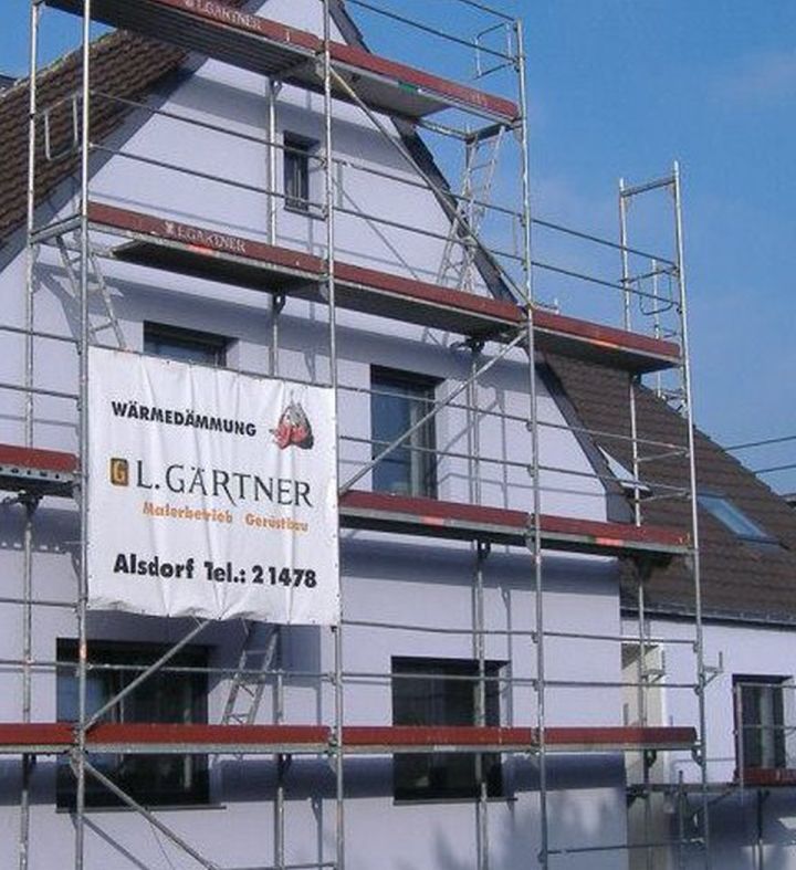 Gerüstbau-Baustelle mit Wärmedämmfassade von L. Gärtner GmbH in Alsdorf